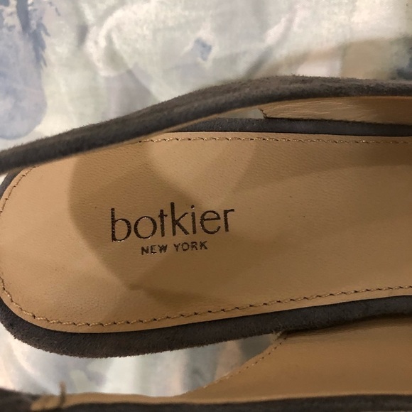 𝅺BOTKIER Suede Heels - Picture 5 of 7